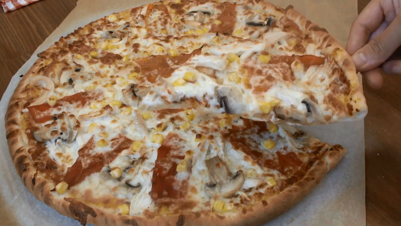 Ev Usulü Pizza Tarifi