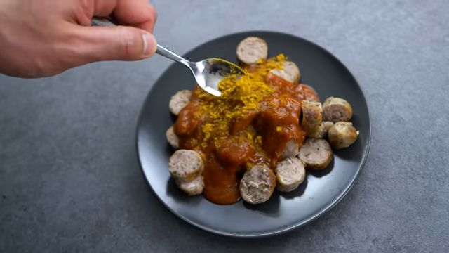 Currywurst Nedir?