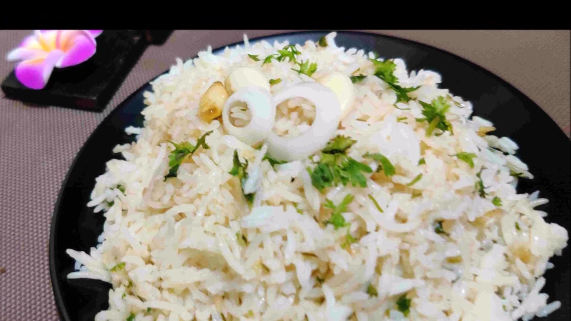 Maydanozlu Pirinç Salatası Tarifi